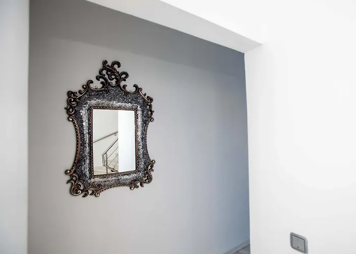 Bourtzi View Villa *