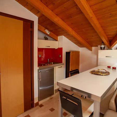 Bourtzi View Villa *