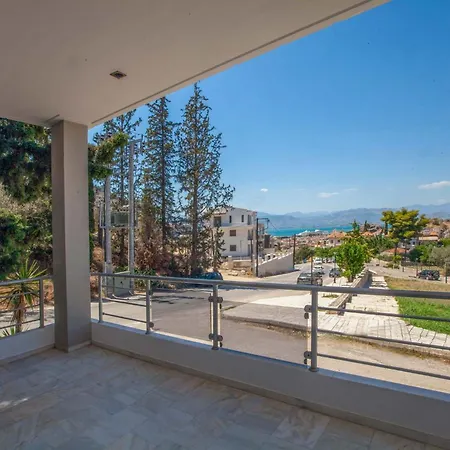 Bourtzi View Villa *