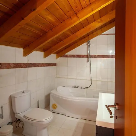 Bourtzi View Villa *