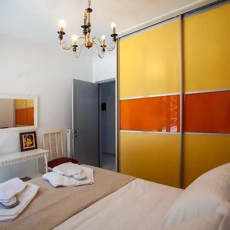 Bourtzi View Villa *