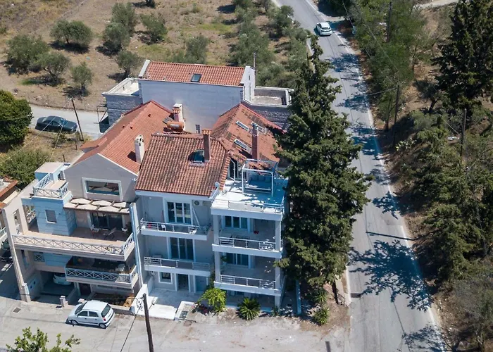 Bourtzi View فيلة *